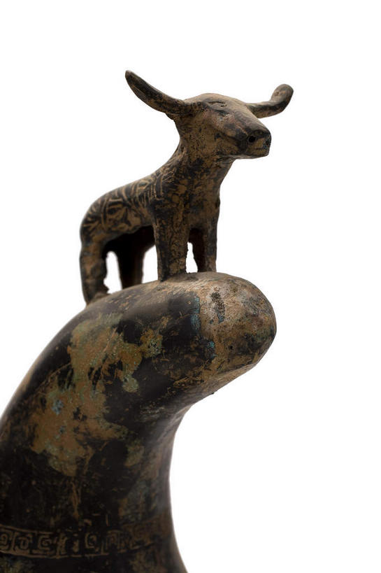 无人,竖图,室内,特写,白天,白色背景,正面,静物,吹奏乐器,乐器,一个,摄影,影棚,单个,摄影棚,彩图,影棚拍摄,拍摄,簧管乐器,笙,立牛铜葫芦笙