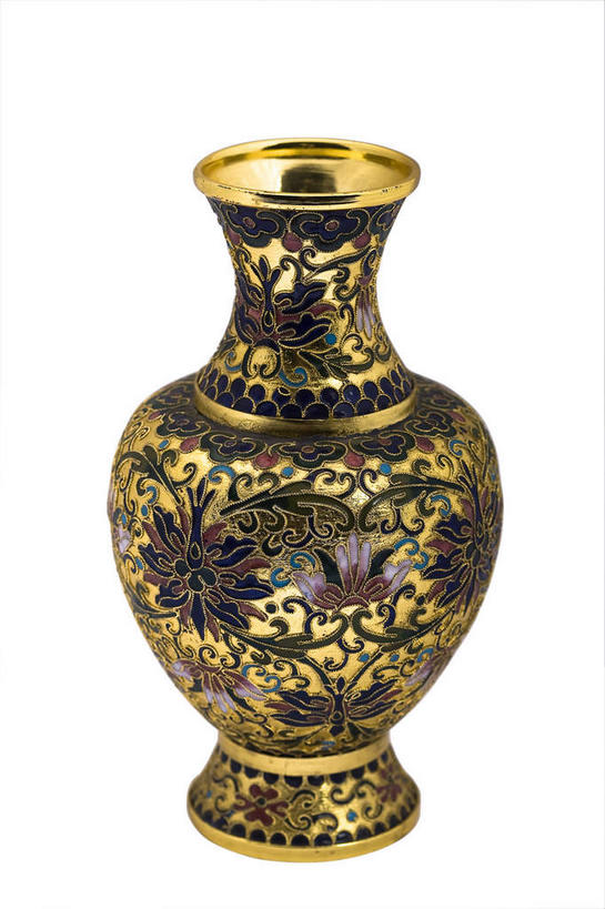 无人,竖图,室内,特写,白天,白色背景,正面,静物,花瓶,珐琅,装饰,纹路,纹理,古典,文化,文物,一个,瓶子,工艺品,摄影,影棚,单个,古董,华丽,修饰,点缀,古物,摄影棚,古玩,肌理,衬托,美观,雅致,雅观,搪瓷,景泰蓝,彩图,影棚拍摄,拍摄