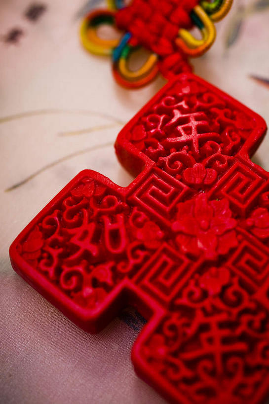 无人,竖图,俯视,室内,特写,白天,静物,艺术,纹路,纹理,手工艺品,文化,一个,红色,工艺品,中国结,单个,高雅,饰物,肌理,自信心,品位,彩图,高角度拍摄