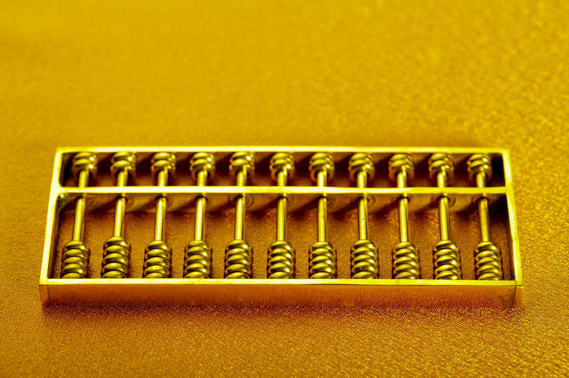 无人,横图,俯视,室内,特写,白天,爱情,奢侈,算盘,静物,金属制品,珠宝,阴影,古老,反射,计算,科学,金属,影子,办公用品,金色背景,文化,传统,黄金,一个,理财,财务,摄影,影棚,单个,昂贵,贵重,数学,摄影棚,坚定,信念,贵金属,约定,宝贵,珠算,彩图,高角度拍摄,影棚拍摄,拍摄,金子