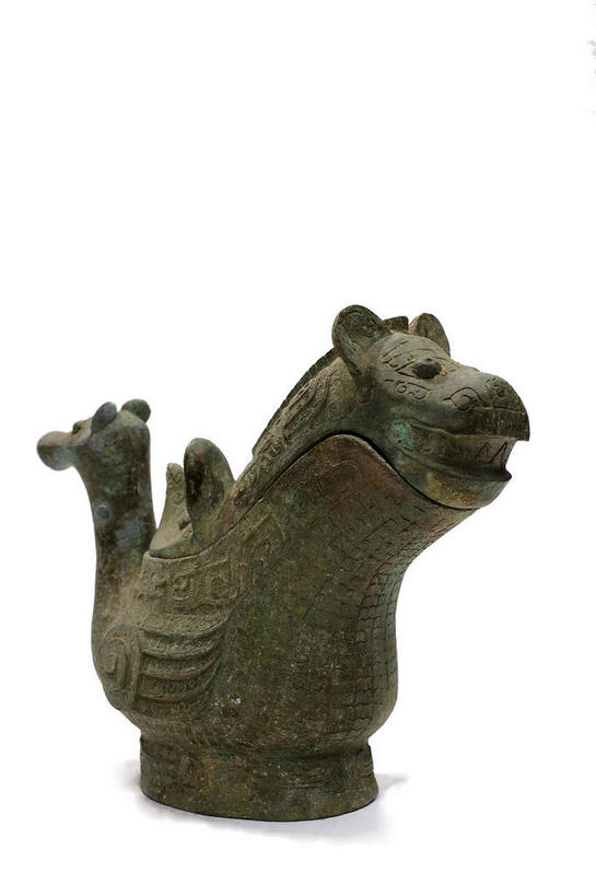 无人,竖图,室内,特写,白天,白色背景,正面,静物,杯子,金属制品,金属,一个,酒杯,摄影,影棚,单个,摄影棚,青铜,青铜器,彩图,影棚拍摄,拍摄,青铜制品,觥