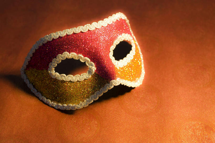 无人,横图,室内,特写,白天,正面,桌子,静物,纹路,面具,纹理,书桌,一个,课桌,单个,肌理,彩图