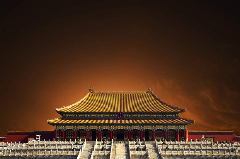无人,故宫,宫殿,栏杆,横图,室外,白天,仰视,旅游,度假,名胜古迹,日落,楼梯,标志建筑,地标,建筑,北京,中国,亚洲,遗迹,扶手,瓦片,阶梯,屋顶,屋檐,晚霞,霞光,落日,褐色,首都,顶棚,古迹,文物,娱乐,建设,古建筑,护栏,檐,台阶,黄昏,紫禁城,享受,休闲,旅游胜地,彩霞,放松,宫廷,权利,古文明,东亚,中华人民共和国,北京市,京,北平,华北地区,北京故宫博物院,王宫,太和殿,夕照,薄暮,夕阳,彩图,低角度拍摄,傍晚,皇宫,奉天殿,斜阳