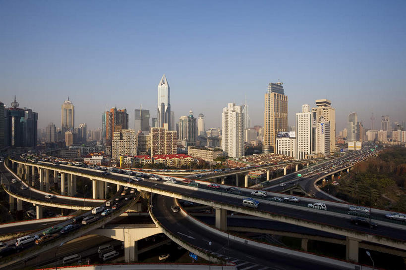 无人,家,高楼大厦,横图,俯视,航拍,室外,白天,度假,美景,城市风光,标志建筑,城市,大桥,大厦,道路,地标,建筑,立交桥,路,摩天大楼,桥梁,公路,汽车,上海,中国,亚洲,阴影,光线,影子,房屋,屋子,景观,高架,公寓,建筑群,桥,交通,娱乐,建设,洋房,楼房,住宅,车,蓝色,蓝天,天空,阳光,交通工具,轿车,天,享受,休闲,景色,放松,晴朗,申,鸟瞰,载具,高架桥,东亚,上海市,高架道路,跨线桥,万里无云,中华人民共和国,沪,华东地区,晴空,晴空万里,立体交叉桥,马路,彩图,高角度拍摄,房子,大楼,高层建筑,高楼,摩天楼,枢纽立交,系统立交桥