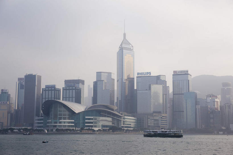 无人,高楼大厦,横图,室外,白天,正面,度假,海浪,海洋,美景,雾,城市风光,标志建筑,城市,大厦,地标,建筑,轮船,摩天大楼,船,香港,中国,亚洲,朦胧,模糊,景观,浪花,建筑群,娱乐,建设,天空,海水,交通工具,天,享受,休闲,景色,放松,港,迷雾,载具,海景,东亚,香港会议展览中心,湾仔,金紫荆广场,香港岛,香港特别行政区,港澳台,中华人民共和国,湾仔区,金紫荆花广场,香港会展中心,香港金紫荆广场,港岛,大海,风浪,海,海水的波动,近岸浪,涌浪,大雾,彩图,大楼,高层建筑,高楼,摩天楼