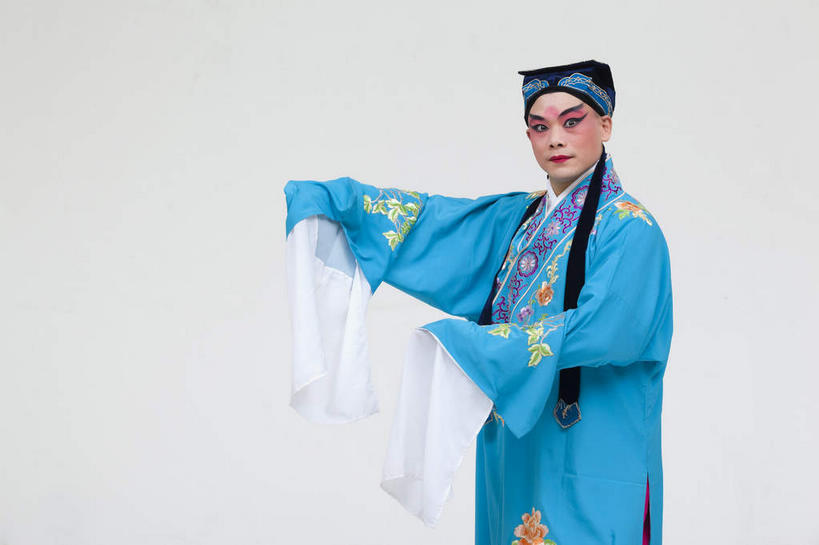 东方人,一个人,演员,站,横图,室内,白天,正面,民族服装,化妆,帽子,亚洲,仅一个男性,仅一个人,表演,灰色背景,服装,注视,黄种人,文化,扮演,仅一个年轻男性,衣服,蓝色,彩妆,观察,看,手势,站着,摄影,服饰,影棚,观看,察看,演出,衣着,穿着,关注,中国文化,摄影棚,戏剧,表演服,演出服,京剧,戏曲,国粹,皮黄,一顶,衣饰,道具服,男人,男性,年轻男性,亚洲人,站立,半身,彩图,影棚拍摄,传统服装,民俗服,拍摄,京剧服饰,国剧,京戏,平剧,中国戏曲,传统文化,舞台妆,京剧演员,才子,张珙,张生