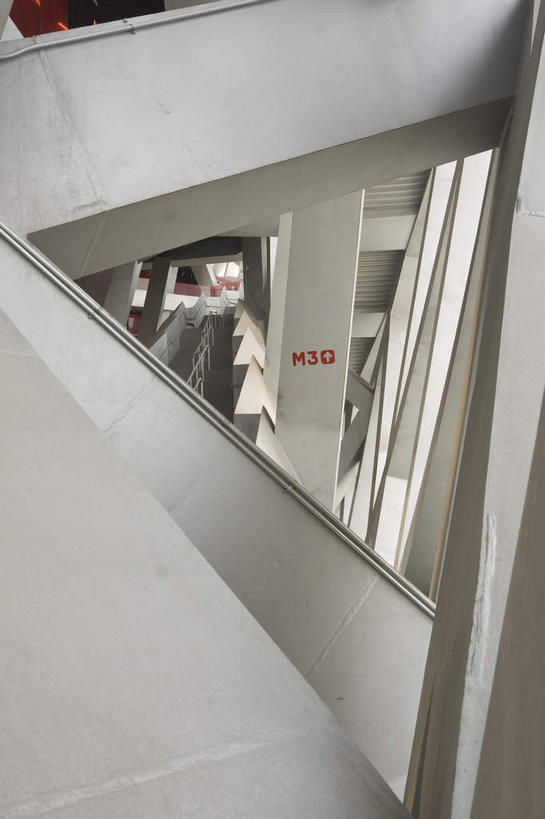 无人,体育馆,公园,运动场,竖图,室外,白天,正面,锻炼,旅游,度假,快乐,比赛,运动,竞争,标志建筑,地标,建筑,北京,中国,亚洲,鸟巢,墙,首都,娱乐,建设,体育场,架子,墙壁,墙面,白色,享受,休闲,旅游胜地,奥林匹克,奥运,放松,支撑,固定,体育运动,东亚,国家体育场,中华人民共和国,北京市,京,北平,华北地区,朝阳区,运动馆,体育,彩图,健身,北京奥林匹克公园,奥运会,奥林匹克运动,北京奥运会,2008年北京奥运会,北京国家体育场,北京奥林匹克体育场