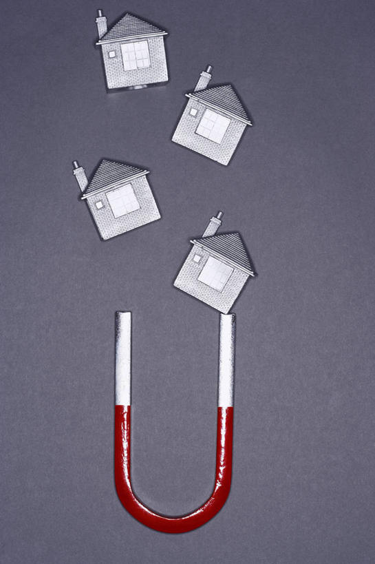 无人,竖图,室内,特写,白天,正面,静物,阴影,灰色背景,立体,反射,空间,英文,标志,磁铁,文字,影子,字符,字母,标识,模型,规划,摄影,影棚,英文字母,吸铁石,磁场,直观,建筑模型,建筑设计,四座,设计,彩图,影棚拍摄,拍摄,天然磁铁,永久磁铁