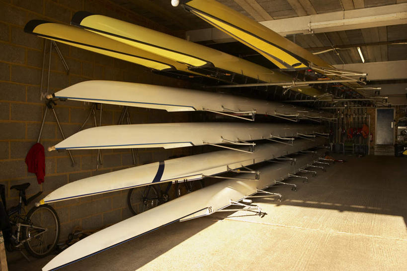 皮划艇,无人,横图,室内,特写,白天,正面,船,静物,一排,许多,吊挂,悬挂,整齐,船桨,挂,仓库,排列,交通工具,队列,载具,彩图