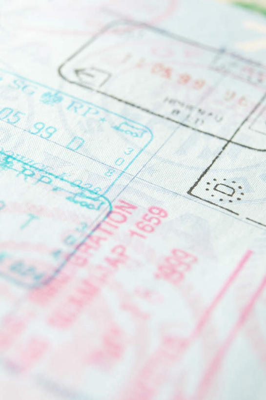 无人,竖图,俯视,室内,特写,白天,静物,朦胧,模糊,英文,标志,数字,文字,字符,字母,办公用品,标识,文具,摄影,阿拉伯数字,影棚,英文字母,印章,办公设备,护照,文具用品,签署,文化工具,鉴定,彩图,高角度拍摄,影棚拍摄,拍摄