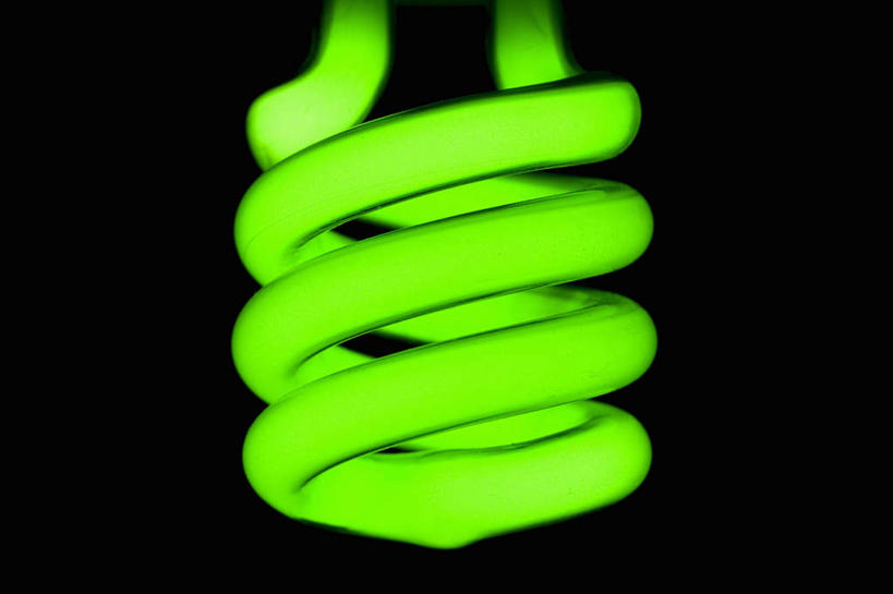 无人,横图,室内,特写,白天,正面,节能,静物,照明,阴影,黑色背景,环保,光线,灯泡,螺旋,影子,灯光,灯,节能灯,一个,绿色,灯具,摄影,影棚,能源,单个,照亮,低碳,照明工具,荧光灯,螺旋管节能灯,彩图,影棚拍摄,螺旋形,拍摄