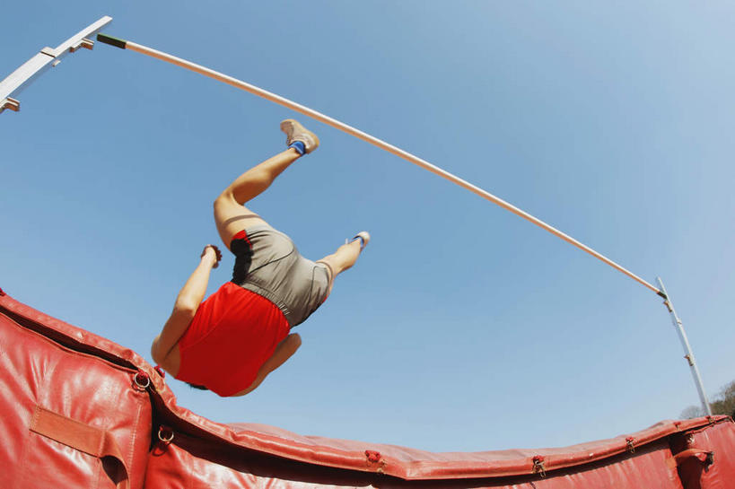 东方人,一个人,运动员,跳高运动员,体育馆,运动场,跳,横图,室外,白天,仰视,运动服,锻炼,快乐,运动,跳高,亚洲,仅一个男性,仅一个人,阴影,朦胧,模糊,光线,影子,半空,黄种人,娱乐,体育场,仅一个年轻男性,蓝色,蓝天,天空,阳光,垫子,天,休闲,田径场,体育运动,运动馆,体育,杆子,男人,男性,年轻男性,亚洲人,体育运动员,运动选手,跳跃,彩图,低角度拍摄,全身,健身,坠落