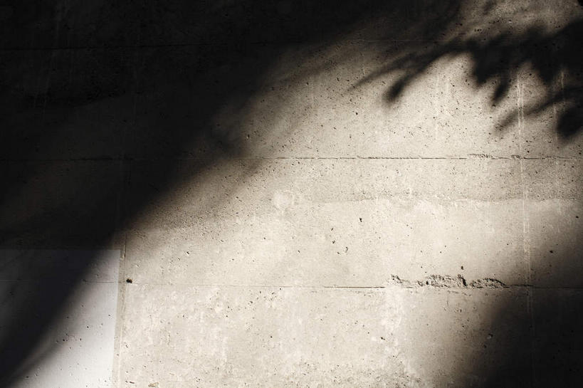 无人,横图,室外,特写,白天,正面,建筑,阴影,光线,影子,混凝土,墙壁,墙面,阳光,修建,混凝土墙,修筑,彩图