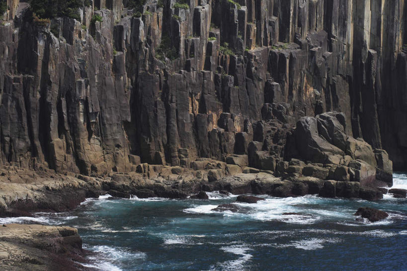 无人,横图,室外,白天,正面,旅游,度假,河流,石头,美景,山,山脉,水,日本,亚洲,阴影,朦胧,模糊,石子,影子,河水,景观,山峰,水流,悬崖,山峦,娱乐,自然,群山,享受,休闲,陡峭,景色,放松,峭壁,流动,交接,自然风光,东亚,本州,三重县,本州岛,日本国,近畿地方,近畿,绝壁,三重,笔陡,石块,岩石,彩图