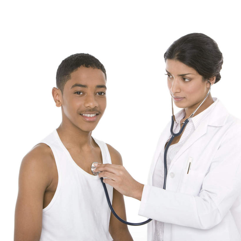 西方人,两个人,医生,病人,站,方图,室内,白天,白色背景,正面,工作服,制服,欧洲,非洲,黑人,欧洲人,握,检查,背心,拿,拿着,注视,白色,黑色,听诊器,低头,观察,看,站着,医护人员,医疗人员,握着,摄影,影棚,观看,察看,检测,医疗设备,诊断,白大褂,关注,医疗器械,医疗工具,工作制服,检测工具,男人,男性,年轻男性,年轻女性,女人,女性,非洲人,长发,大夫,患者,就医者,站立,半身,彩图,影棚拍摄,工作套服,拍摄,短发