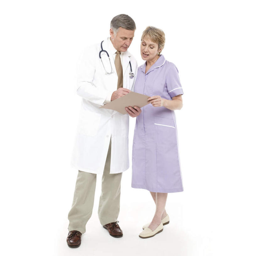 西方人,两个人,同事,医生,护士,站,横图,室内,白天,白色背景,正面,成功,合作,团队,集体,信心,金属制品,欧洲,欧洲人,吊挂,悬挂,金属,挂,注视,队伍,一个,听诊器,观察,看,站着,医护人员,医疗人员,摄影,影棚,单个,观看,察看,医疗设备,领导,白衣天使,白大褂,成就,关注,医疗器械,病例,医疗工具,合伙,领袖,检测工具,男人,男性,女人,女性,中年男性,中年女性,白种人,大夫,站立,彩图,全身,影棚拍摄,拍摄