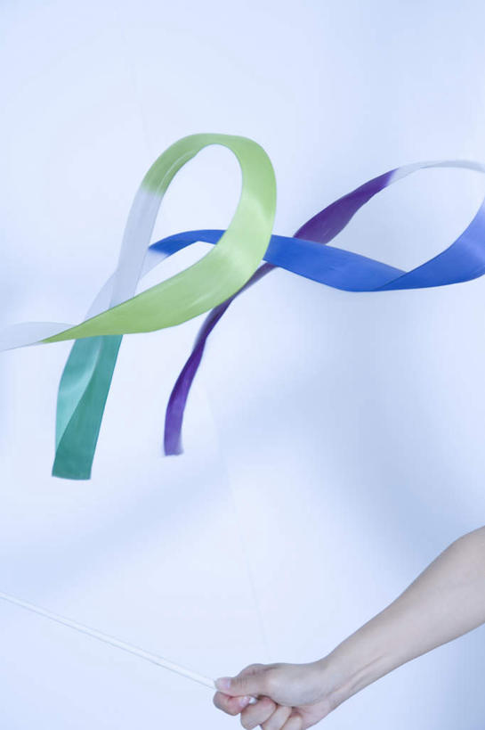 东方人,一个人,跳舞者,健身房,站,竖图,室内,白天,正面,运动服,亚洲,仅一个年轻女性,仅一个女性,仅一个人,一条,握,服装,体操,丝绸,丝带,缎带,拿,拿着,注视,黄种人,绸带,衣服,观察,看,站着,握着,服饰,观看,察看,挥舞,衣着,穿着,关注,艺术体操,舞蹈房,练功房,衣饰,带操,体操彩带,艺术体操带,年轻女性,女人,女性,亚洲人,舞蹈家,舞蹈演员,舞者,站立,半身,彩图,健身馆,运动装