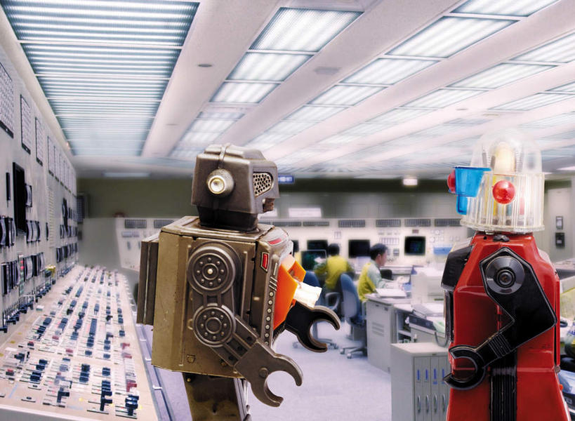 三个人,坐,横图,室内,特写,白天,侧面,机器,电脑,显示器,鼠标,键盘,数码,科技,照明,许多,阴影,工作,网络,灯光,高光,几何,计算机图形,合成,输入设备,通讯设备,吊灯,灯,两个,灯具,台式电脑,工作人员,照亮,电脑合成图,数码合成图,科学技术,科幻,机器人,照明设备,工作室,通信设备,输出设备,写实,具体,具象,男人,男性,年轻男性,坐着,半身,彩图