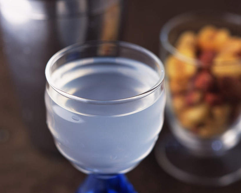 无人,横图,俯视,室内,特写,白天,杯子,阴影,反射,高脚杯,液体,影子,食品,一杯,玻璃制品,食物,饮料,酒杯,酒精饮料,摄影,影棚,酒精,玻璃杯,彩图,高角度拍摄,影棚拍摄,拍摄