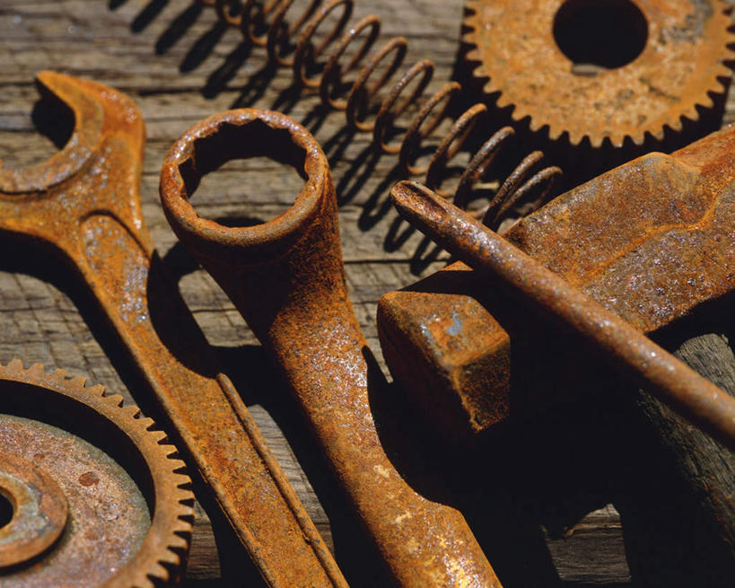 无人,工厂,横图,俯视,室内,白天,零件,齿轮,连接,组合,弹簧,工具,机械,工业,扳手,螺丝刀,起子,链接,五金,紧固,拼接,拼凑,拼合,凑集,聚合,撮合,链结,牢固,扳头,彩图,高角度拍摄,工地,制造厂