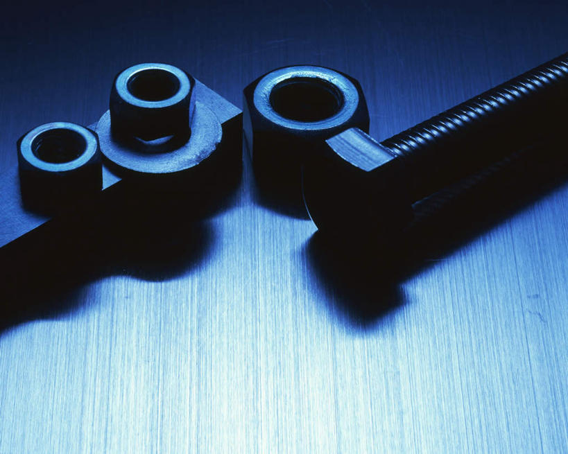 无人,横图,俯视,室内,特写,白天,静物,连接,灰色背景,组合,工具,三个,螺丝,摄影,影棚,链接,螺母,螺帽,五金,紧固,拼接,拼凑,螺栓,拼合,凑集,聚合,撮合,链结,牢固,彩图,高角度拍摄,影棚拍摄,拍摄