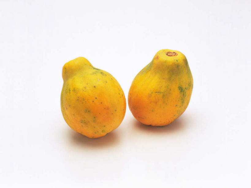 无人,横图,室内,特写,白天,白色背景,正面,木瓜,水果,阴影,新鲜,反射,影子,生食,食品,果实,食物,两个,黄色,摄影,有机食品,绿色食品,影棚,万寿果,番木瓜,彩图,影棚拍摄,拍摄