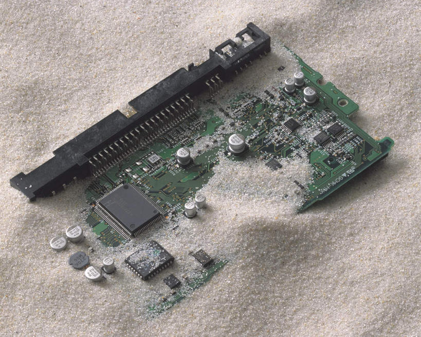 无人,横图,俯视,室内,特写,白天,零件,技术,电子,科技,静物,一堆,一块,堆叠,堆积,沙子,电子产品,堆,芯片,电脑芯片,彩图,高角度拍摄