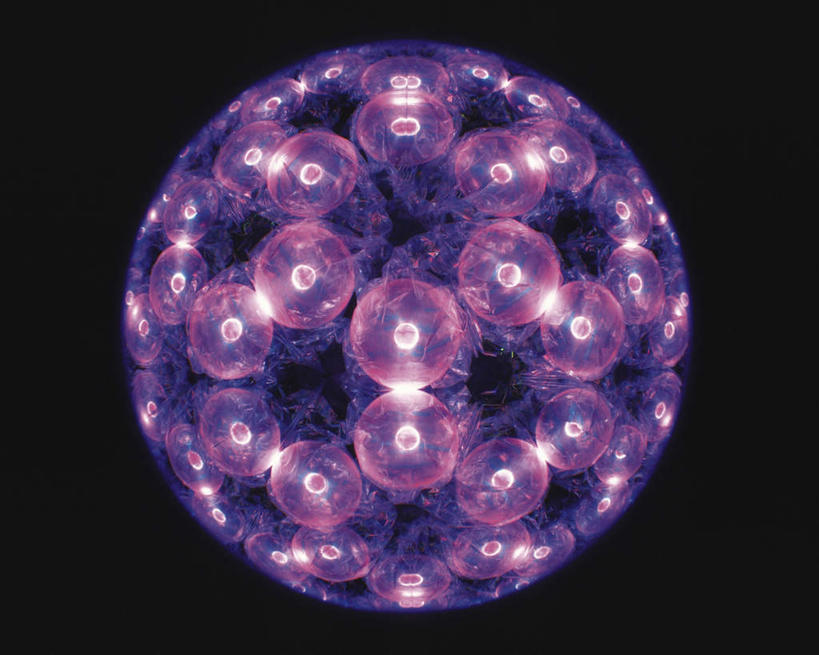 无人,横图,室内,特写,白天,正面,万花筒,许多,黑色背景,花纹,条纹,整齐,围绕,结构,圆形,图案,圆圈,排列,一个,紫色,白色,框架,摄影,影棚,单个,轮廓,耀眼,明亮,队列,彩图,影棚拍摄,拍摄