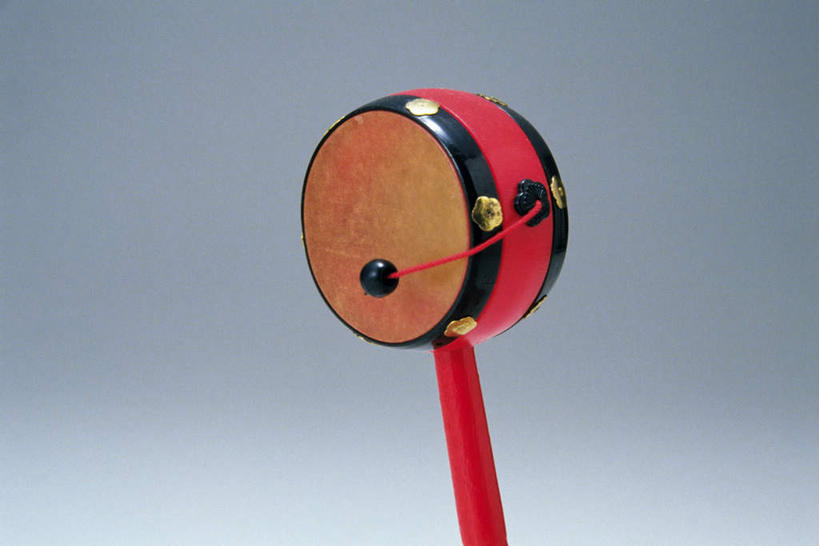 儿童,无人,横图,室内,特写,白天,正面,游戏,静物,玩具,日本,亚洲,灰色背景,玩,娱乐,一个,红色,休闲,益智,摄影,影棚,单个,活动,发泄,消遣,智力,东亚,拨浪鼓,日本国,宣泄,玩耍,嬉戏,彩图,影棚拍摄,拍摄