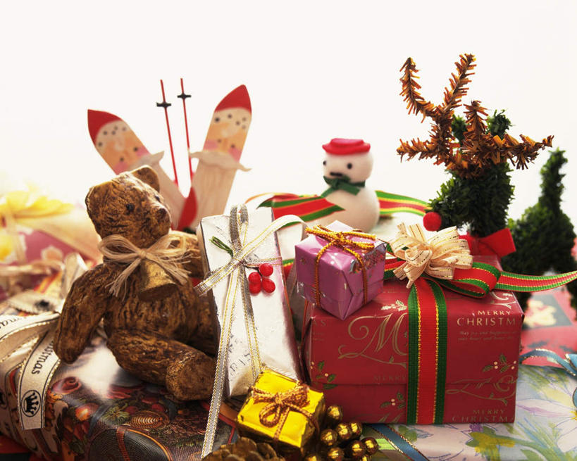 无人,横图,俯视,室内,特写,白天,桌子,鹿,静物,礼盒,礼物,圣诞节,一堆,许多,堆叠,堆积,节日,庆祝,纸盒,小熊,文化,盒子,绿色,包装盒,礼品盒,庆典,礼品,纪念,堆,角鹿,驯鹿,彩图,高角度拍摄