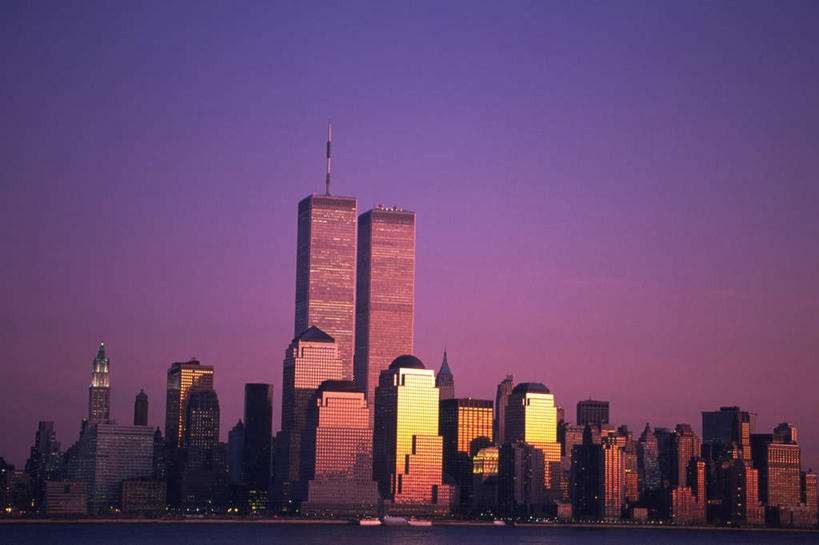 无人,高楼大厦,横图,室外,白天,仰视,度假,美景,日落,城市风光,标志建筑,城市,大厦,地标,建筑,摩天大楼,纽约,美国,阴影,光线,影子,景观,晚霞,霞光,曼哈顿,娱乐,建设,紫色,天空,阳光,黄昏,天,享受,休闲,景色,彩霞,放松,北美,北美洲,美洲,纽约州,帝国之州,帝国州,世界贸易中心,北亚美利加洲,亚美利加洲,夕阳,彩图,低角度拍摄,大楼,高层建筑,高楼,摩天楼,曼哈顿岛,纽约世界贸易中心,世贸中心,双子大楼