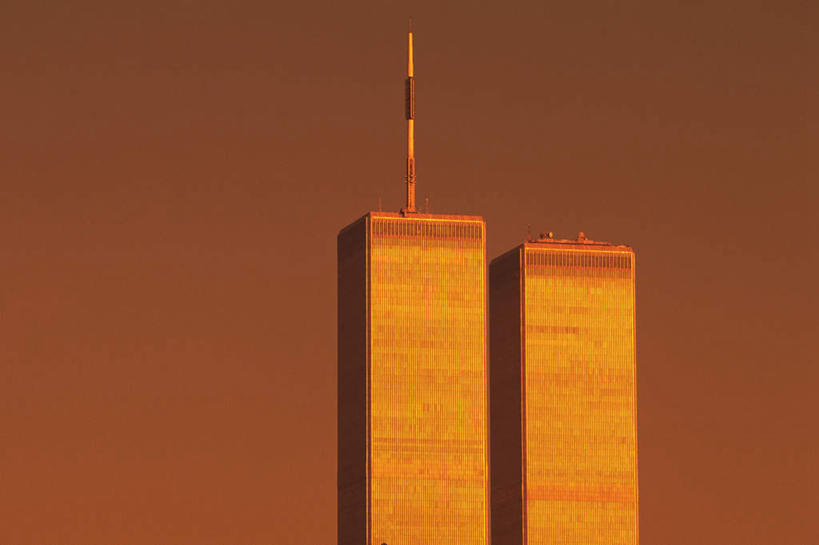 无人,高楼大厦,横图,室外,白天,仰视,度假,美景,日落,城市风光,标志建筑,城市,大厦,地标,建筑,摩天大楼,纽约,美国,景观,晚霞,霞光,落日,曼哈顿,娱乐,建设,黄色,蓝天,天空,黄昏,天,享受,休闲,景色,彩霞,放松,北美,北美洲,美洲,纽约州,帝国之州,帝国州,世界贸易中心,北亚美利加洲,亚美利加洲,夕照,夕阳,彩图,低角度拍摄,大楼,高层建筑,高楼,摩天楼,曼哈顿岛,纽约世界贸易中心,世贸中心,双子大楼,斜阳