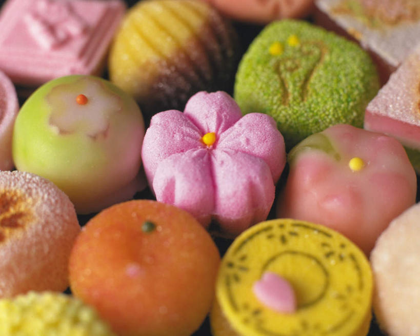 点心,无人,横图,俯视,室内,特写,白天,一排,许多,朦胧,模糊,整齐,和果子,日本料理,料理,食品,甜点,甜品,美食,食物,糕点,排列,粉色,绿色,日式料理,甜食,日式,橙色,摄影,影棚,队列,彩图,高角度拍摄,影棚拍摄,拍摄