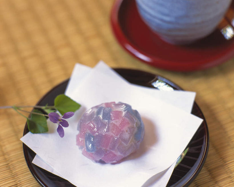 点心,无人,横图,俯视,室内,特写,白天,餐具,叶子,朦胧,模糊,透明,碟子,盘,席子,和果子,食品,甜点,甜品,绿叶,纸张,食物,糕点,一个,盘子,碟,甜食,嫩叶,摄影,影棚,单个,叶,叶片,彩图,高角度拍摄,影棚拍摄,拍摄