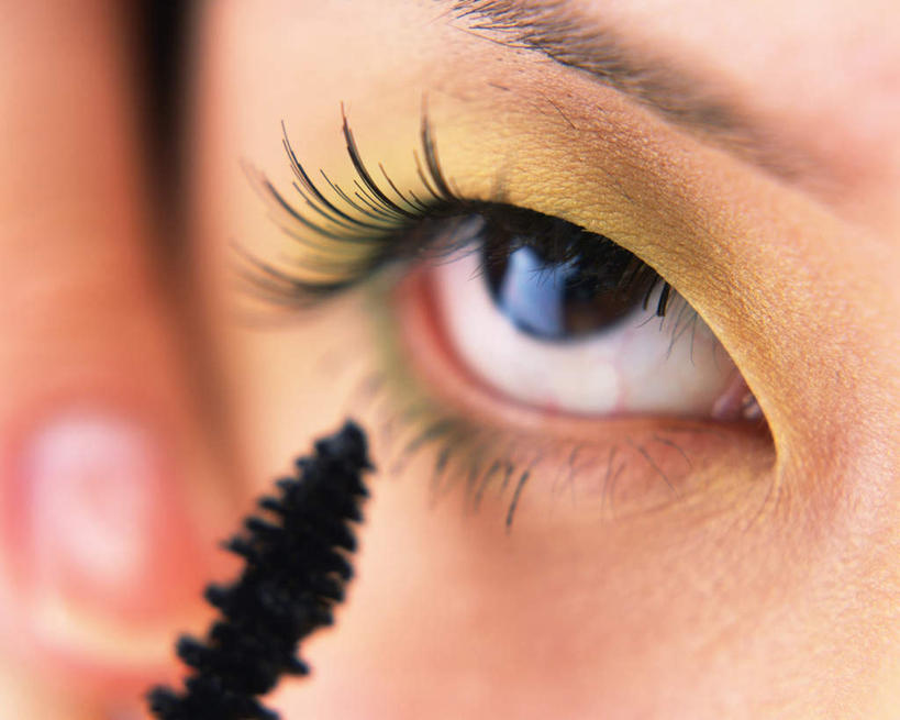 东方人,脸,头,眼睛,脸颊,眉毛,睫毛,一个人,横图,室内,特写,白天,正面,化妆,美容,亚洲,瞳孔,仅一个年轻女性,仅一个女性,仅一个人,一把,护肤,阴影,朦胧,模糊,光线,影子,黄种人,黑色,阳光,保养,享受,休闲,放松,保健,眼部,摄影,影棚,睫毛刷,养颜,年轻女性,女人,女性,亚洲人,头部,睫,脸部,脸蛋,眉,面部,眼,眼睫毛,眼眉,半身,彩图,影棚拍摄,拍摄,眼眉毛