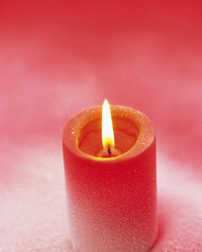 无人,竖图,俯视,室内,特写,白天,蜡烛,圣诞节,红色背景,节日,朦胧,模糊,庆祝,火焰,烛光,燃烧,文化,一个,红色,点燃,庆典,摄影,影棚,单个,纪念,彩图,高角度拍摄,影棚拍摄,拍摄