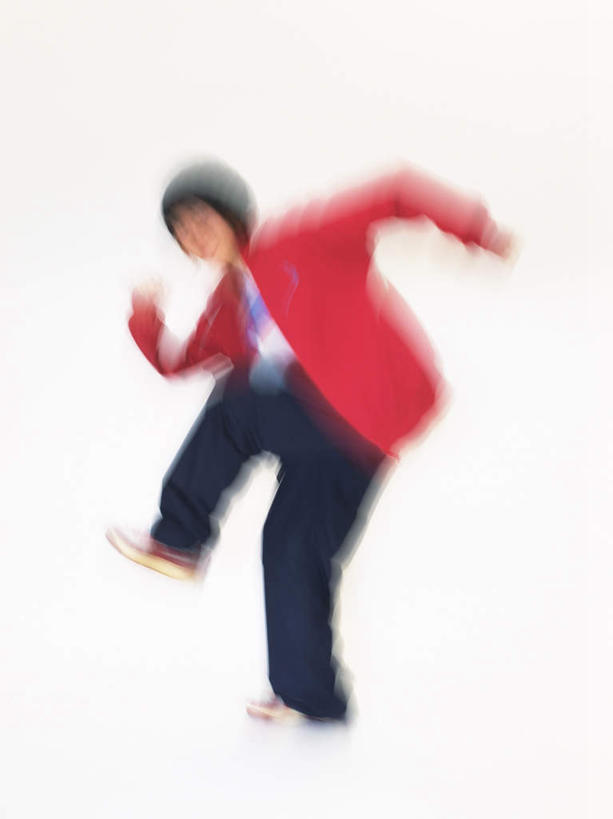 东方人,一个人,伸展双臂,竖图,室内,白天,白色背景,正面,跳舞,帽子,亚洲,仅一个男性,仅一个人,朦胧,模糊,休闲装,黄种人,仅一个年轻男性,休闲,休闲服,摄影,影棚,街舞,舞姿,棉帽,男人,男性,年轻男性,亚洲人,敞开双臂,伸开双臂,展开双肩,张开手臂,张开双臂,彩图,全身,影棚拍摄,拍摄,舞蹈