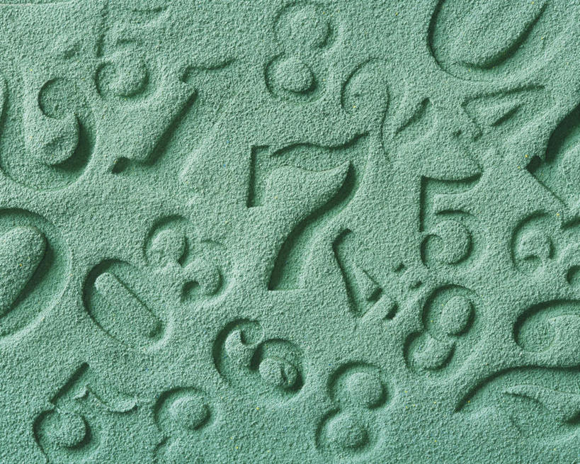 无人,横图,俯视,室内,特写,白天,静物,绿色背景,艺术,标志,数字,文字,字符,手工艺品,字母,文化,标识,工艺品,摄影,阿拉伯数字,影棚,杂乱,无序,混乱,粘土,高雅,手工艺,自信心,品位,彩图,高角度拍摄,影棚拍摄,拍摄