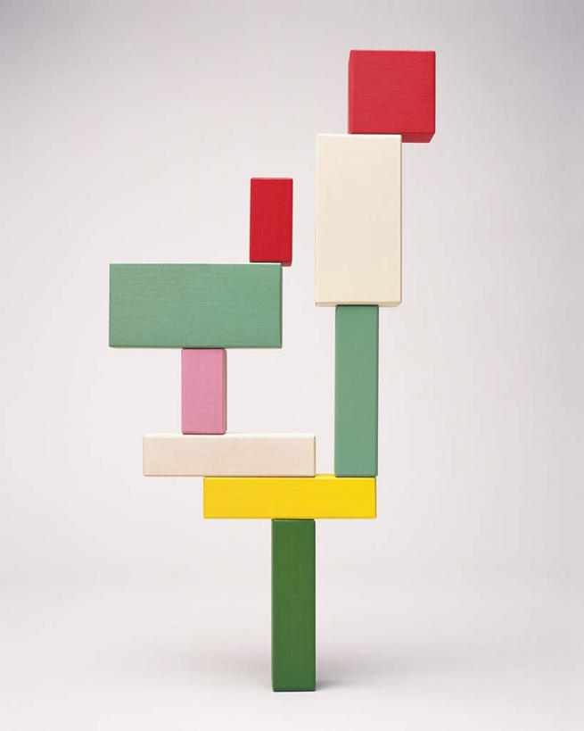 无人,竖图,室内,特写,白天,白色背景,正面,游戏,智慧,桌面,静物,玩具,一堆,许多,堆叠,堆积,玩,娱乐,红色,绿色,白色,休闲,积木,叠加,益智,摄影,影棚,活动,堆,思维,发泄,消遣,智力,想象,宣泄,玩耍,嬉戏,彩图,影棚拍摄,拍摄