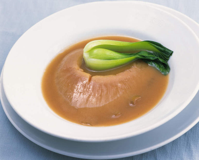 无人,横图,俯视,室内,特写,白天,烹饪,餐桌,桌子,餐具,阴影,光线,布料,碟子,盘,影子,青菜,料理,食品,布纹,菜肴,美食,桌布,两个,盘子,餐巾,碟,台布,中式,佳肴,餐台,鱼翅,进餐用具,烹调用具,彩图,高角度拍摄