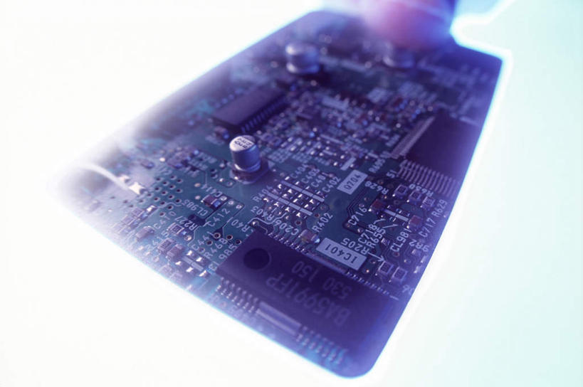 心脏,无人,横图,俯视,室内,白天,白色背景,数码,科技,阴影,网络,高光,几何,计算机图形,合成,一个,单个,芯片,电脑合成图,数码合成图,中央处理器,运算,核心,处理器,写实,具体,具象,计算机,彩图,高角度拍摄