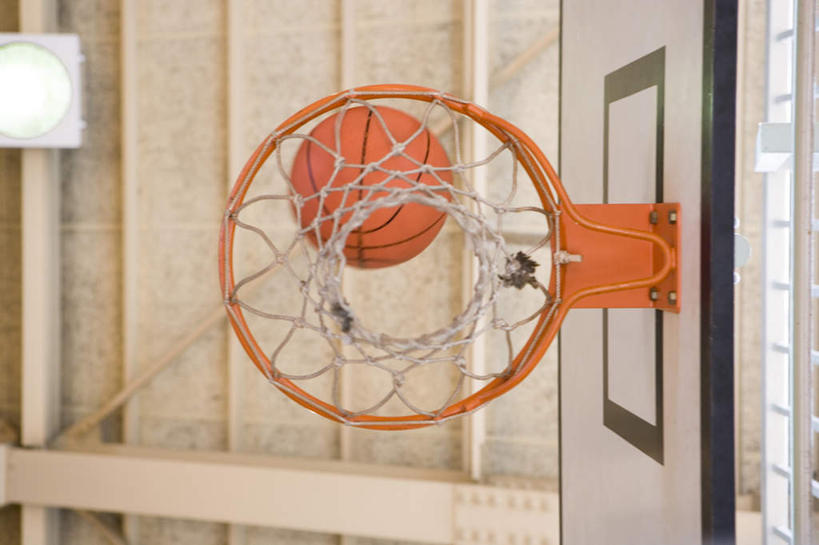 无人,体育馆,运动场,横图,室内,特写,白天,仰视,篮球,地板,静物,朦胧,模糊,篮筐,篮球架,球篮,篮球装备,篮板,地面,运动器械,体育场,木地板,一个,健身器械,单个,健身器材,篮球运动,篮球板,运动馆,彩图,低角度拍摄,运动器材