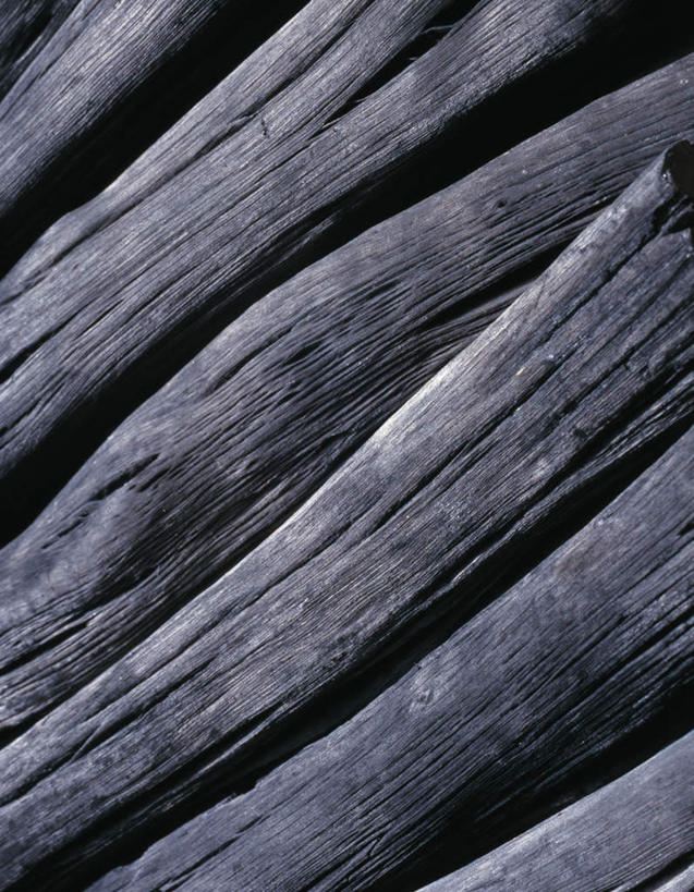 无人,竖图,俯视,室外,特写,白天,一堆,许多,阴影,堆叠,堆积,反射,火柴,影子,炭,木炭,黑色,堆,彩图,高角度拍摄