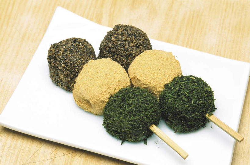 点心,无人,餐厅,横图,俯视,室内,特写,白天,下午茶,餐桌,桌子,餐具,碟子,盘,谷类,谷物,食品,米,两串,大米,食物,糕点,盘子,碟,摄影,影棚,餐台,彩图,高角度拍摄,影棚拍摄,拍摄,餐馆,饭店,饭馆,蛋糕