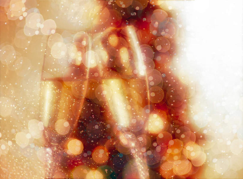 葡萄酒,无人,横图,室内,特写,白天,正面,奢侈,快乐,植物,杯子,照明,圣诞节,节日,朦胧,模糊,庆祝,装饰,彩灯,高脚杯,灯光,圣诞树,两杯,浪漫,文化,玻璃制品,灯,酒,树,树木,饮料,绿色,自然,酒杯,灯具,香槟,庆典,诱惑,花灯,生长,成长,纪念,华丽,修饰,照亮,点缀,照明设备,香槟杯,衬托,美观,雅致,雅观,气泡酒,起泡酒,汽酒,玻璃杯,彩图,高兴,欢笑