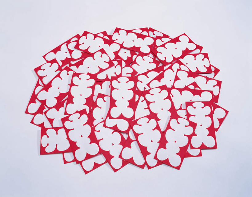 无人,横图,俯视,室内,特写,白天,白色背景,静物,许多,堆叠,日本文化,艺术,纸艺,手工艺品,贺卡,文化,红色,卡片,纸制品,工艺品,剪纸,摄影,影棚,堆,高雅,自信心,品位,剪画,刻纸,彩图,高角度拍摄,影棚拍摄,拍摄,传统文化