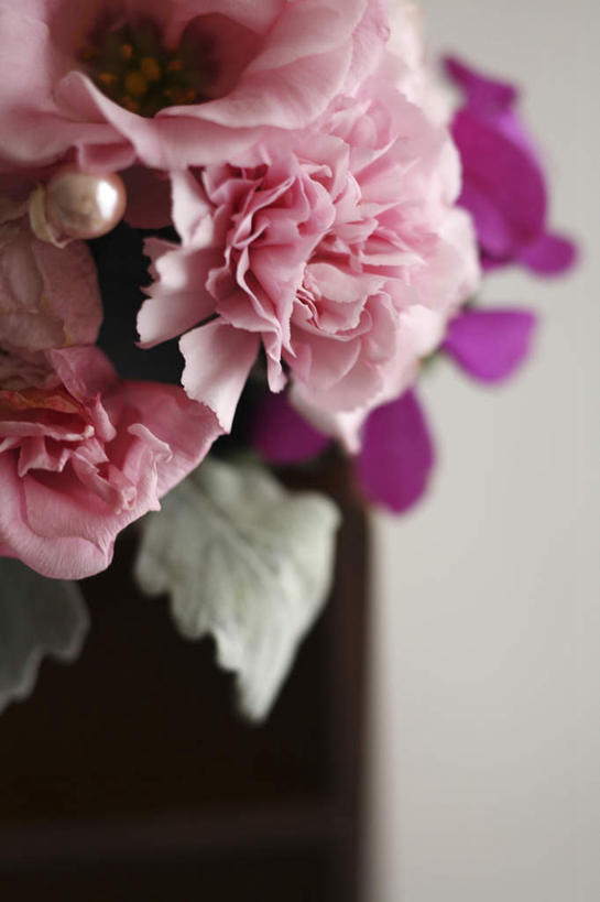 无人,竖图,室内,特写,白天,白色背景,正面,智慧,叶子,许多,朦胧,模糊,艺术,装饰,盛开,铃铛,绿叶,粉红,橱,花蕾,文化,花,花瓣,花朵,鲜花,一个,粉色,红色,插花,花苞,花蕊,嫩叶,摄影,影棚,单个,华丽,修饰,插花艺术,点缀,创造,创作,想象,衬托,美观,雅致,雅观,叶,叶片,彩图,影棚拍摄,拍摄