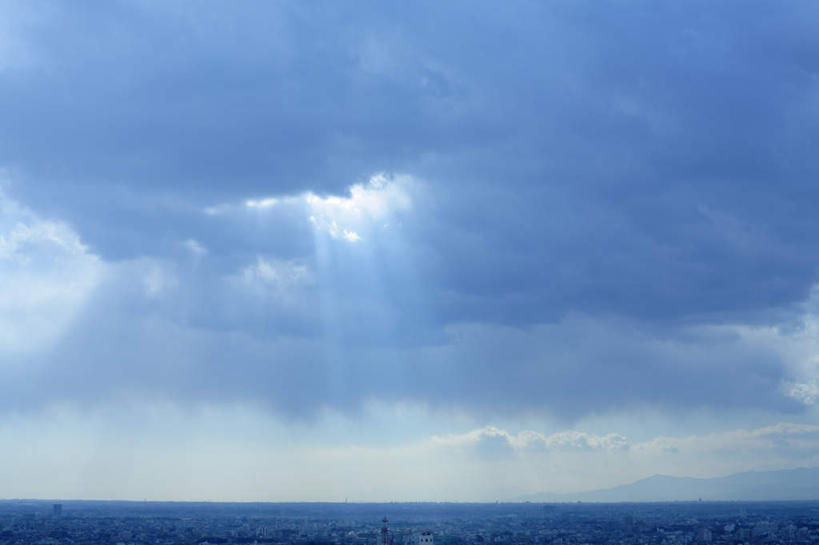 无人,高楼大厦,横图,室外,白天,仰视,度假,海浪,海洋,美景,城市风光,城市,大厦,建筑,摩天大楼,东京,日本,亚洲,景观,浪花,水平线,云,云朵,建筑群,辽阔,海平线,云彩,娱乐,建设,蓝色,白云,蓝天,天空,海水,天,享受,休闲,广阔,景色,放松,晴朗,一望无际,海景,东亚,本州,关东地方,本州岛,日本国,东京都,无边无际,一马平川,大海,风浪,海,海水的波动,近岸浪,涌浪,晴空,彩图,低角度拍摄,大楼,高层建筑,高楼,摩天楼,水天相接,水天一线