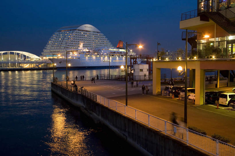 无人,栏杆,横图,彩色,室外,夜晚,正面,度假,河流,美景,水,城市风光,城市,道路,路,霓虹灯,夜景,公路,日本,亚洲,阴影,朦胧,模糊,反射,影子,河水,景观,水流,围栏,灯光,七彩,交通,娱乐,光源,护栏,霓虹,灯,蓝色,蓝天,天空,天,享受,休闲,景色,放松,照明设备,东亚,本州,本州岛,日本国,近畿地方,近畿,兵库,兵库县,氖灯,神户,神户市,神戸,县厅,神戸市,马路,彩图