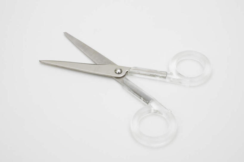 无人,横图,俯视,室内,特写,白天,白色背景,静物,一把,修剪,朦胧,模糊,工具,剪刀,摄影,影棚,裁剪,剪子,剪裁,切割,彩图,高角度拍摄,影棚拍摄,拍摄